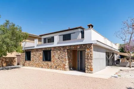 Luxury villa - Bunyola (Palmanyola), built surface 300 m², plot surface 870 m², 4 bedrooms, 3 bathrooms. — photo 2