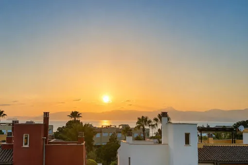 Son Veri Nou, rare semi-detached home in Son Veri Nou with garden, roof terrace and sea views — photo 2