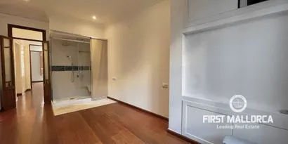 Exclusive apartment in the old town of Palma — photo 8