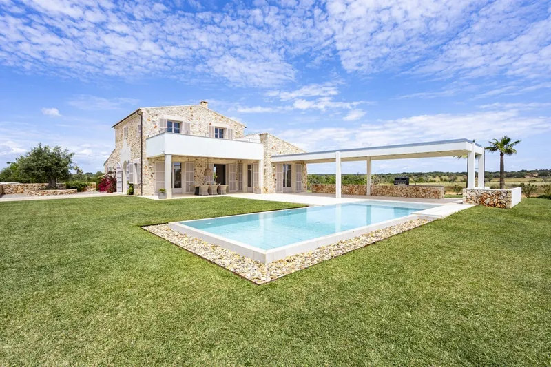 Exclusive! Dream finca in Ses Salines with large pool, large garden, top quality for sale — photo 3