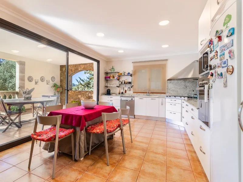 Spacious Finca for Sale in Algaida — photo 10