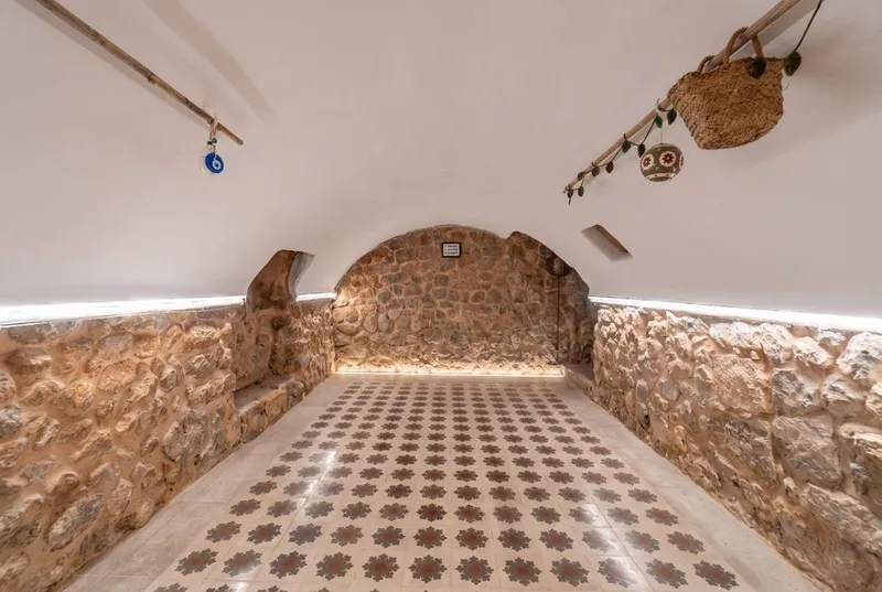 Luxury home in Esporles, Province of Balearic Islands — photo 12