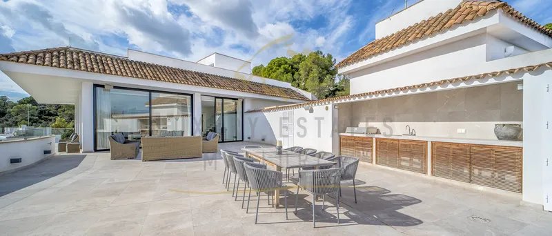 Unique penthouse in Illetas with huge terraces and panoramic sea views — photo 7