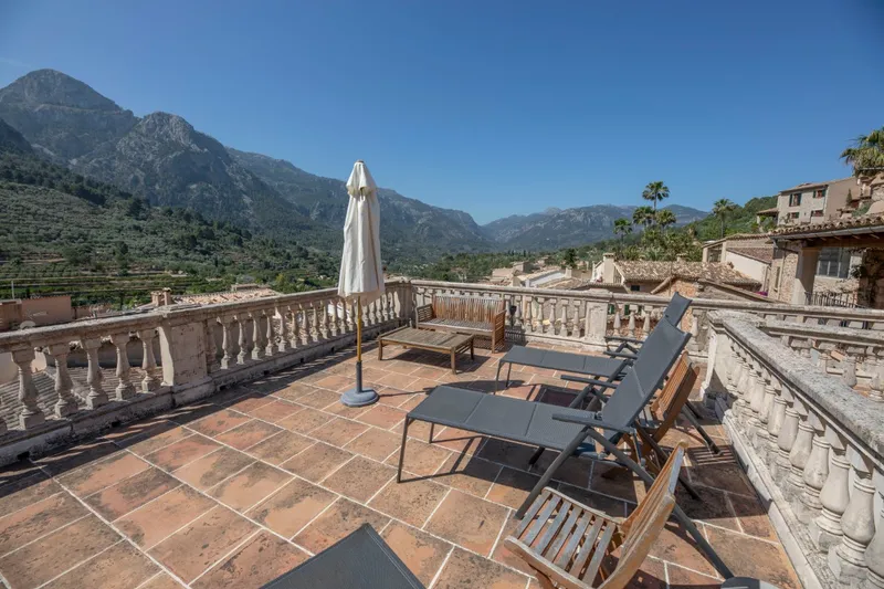 Stylish apartment in Moorish townhouse in the centre of Fornalutx for long-term rent — photo 2