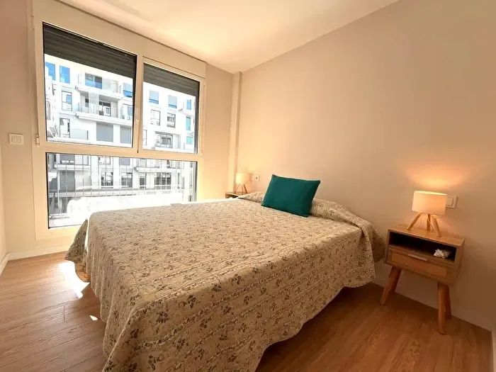 Piso en alquiler de 2 habitaciones: Llevant, Polígon de Llevant — photo 3