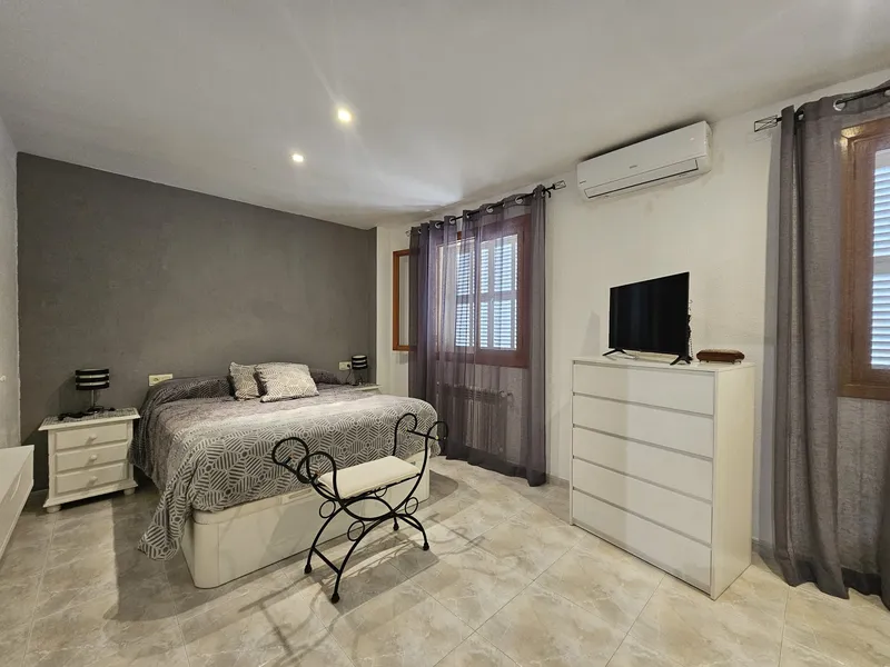 Elegant Mediterranean-style home of 201 m² with ... — photo 9