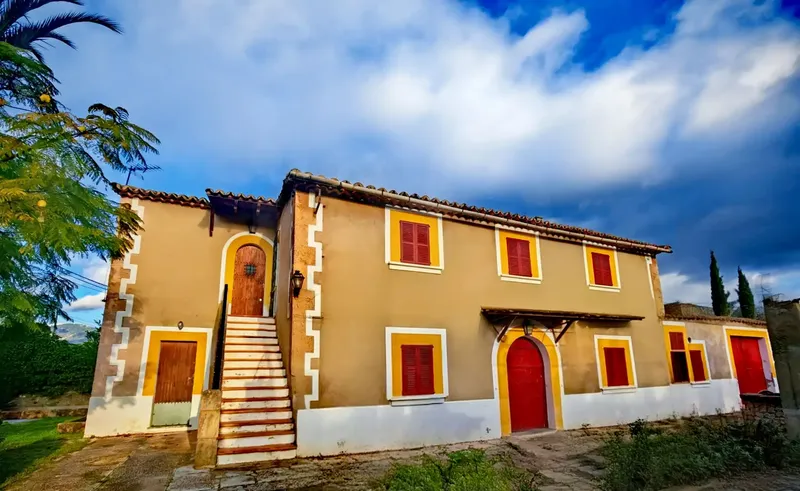 Legal with Habitability Certificate Rustic Property Palma-Establiments — photo 1