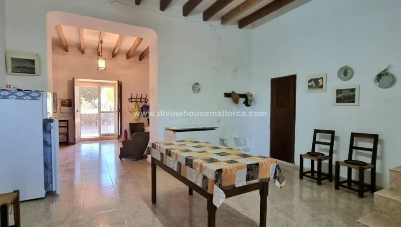 Large rustic finca to renovate in the Son Negre area, Felanitx. — photo 12