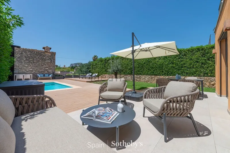 Semi-detached house for sale in Calle de les Monges — photo 6