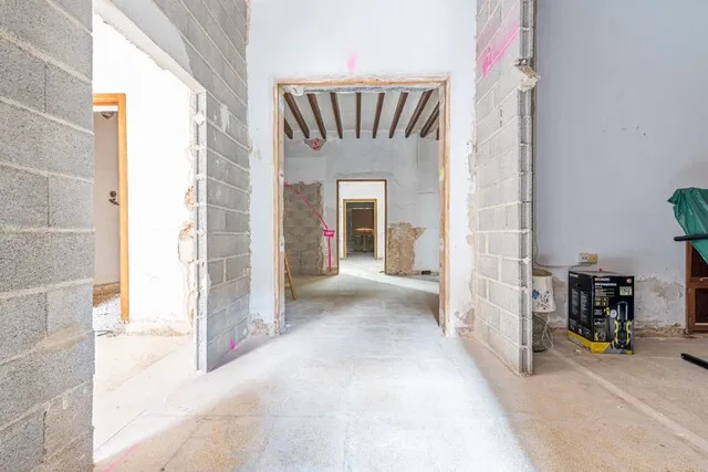 Charming town house with guest house for sale in Sa Pobla, Mallorca — photo 3