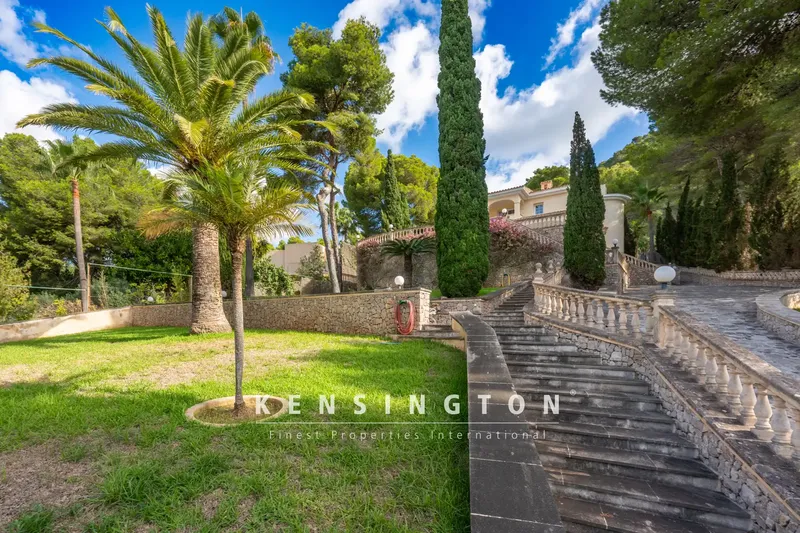 Spacious villa with pool in an exclusive location in the popular village of Costa de los Pinos with wonderful views — photo 4
