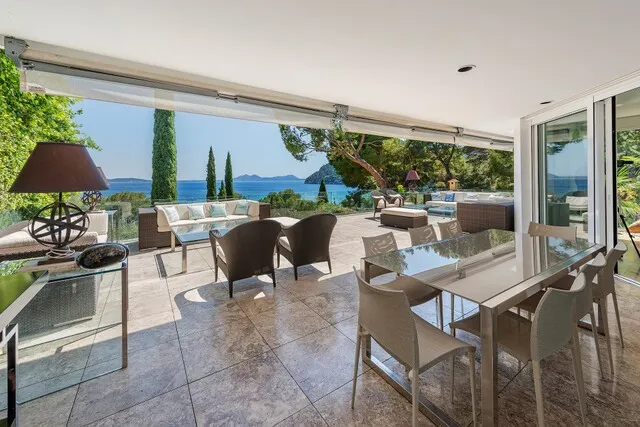 Exceptional sea view villa for sale by the beach in Formentor, North Mallorca — photo 5