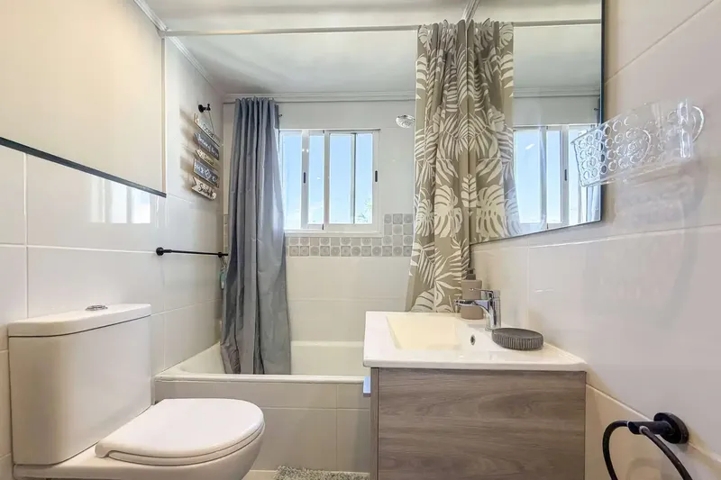 Modernised flat in Cala Bona with sea views — photo 12