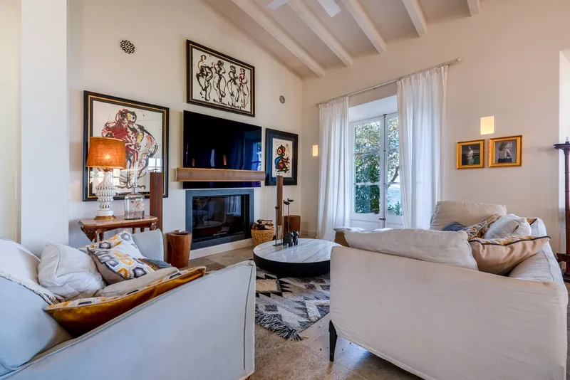 House with views — photo 4