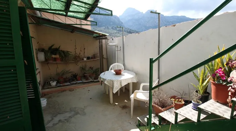 Village house in Fornalutx with terraces and nice views — photo 9
