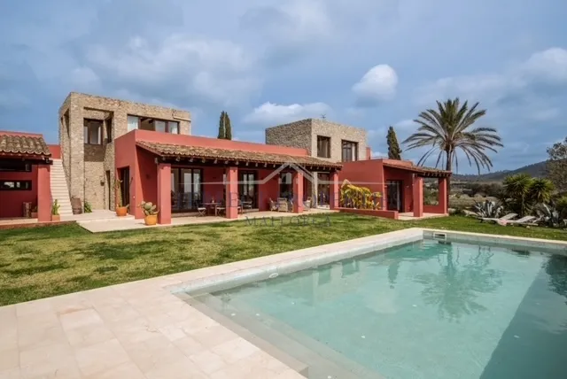 Luxurious country house in prime location in Costa de los Pinos, close to the beach and golf course — photo 1