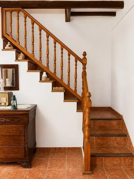 AVS Properties offers for sale a traditional Majorcan house, free ceiling, with patio and garage in Santa Maria del Camí, with 224 m2 built — photo 10