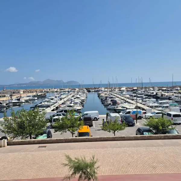 Building for sale with sea views on the first line — photo 2