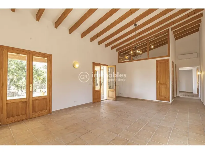 Charming country house on a plot of about 8,670 m2, single storey, preserving the Mallorcan style, located in — photo 11