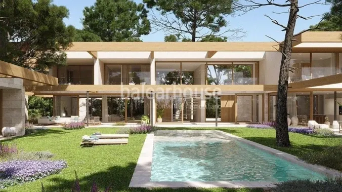 Spectacular land with beautiful sea views, project and license of three villas in Santa Ponsa — photo 1