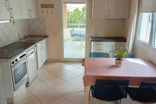 Colònia Sant Jordi, Beachside Apartment with Two Balconies in Colònia de Sant Jordi — photo 4