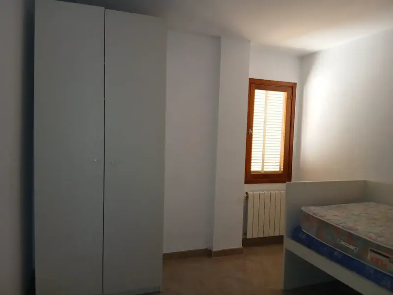 Particular vende 4º piso con ascensor de 110m2 completamente amueblado y equipado. — photo 8