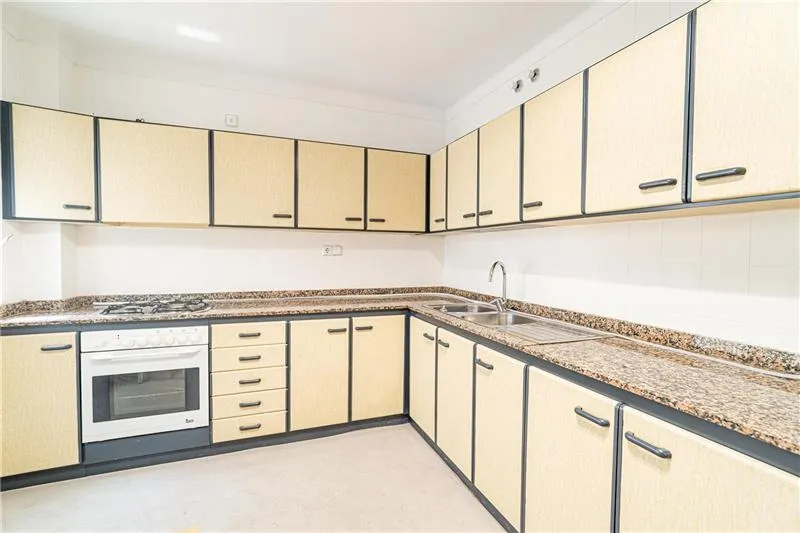 A flat of approximately 125m² with terraces and unobstructed views — photo 4