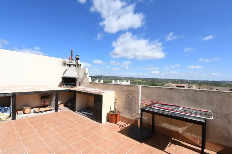Apartment with communal swimming pool and private garage in Campos — photo 3