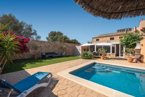 Santanyi, Mediterranean Townhouse in a Prime Location in Santanyí with Pool, Garden & ETV Licence — photo 1
