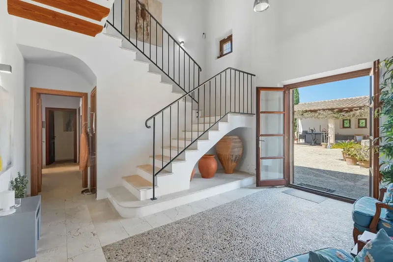 Dream Mediterranean Retreat with Idyllic Garden, ETV License and Fantastic Sea and Mountain Views — photo 9