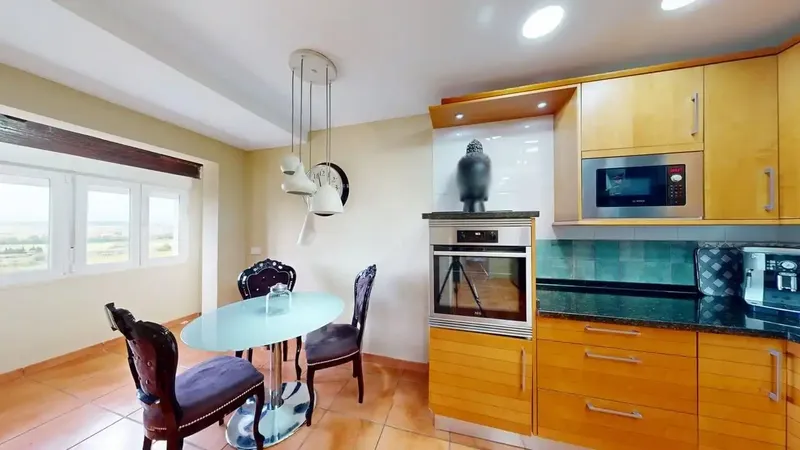 Montuïri – Spacious 115 m² apartment, bright and ready to move into — photo 11