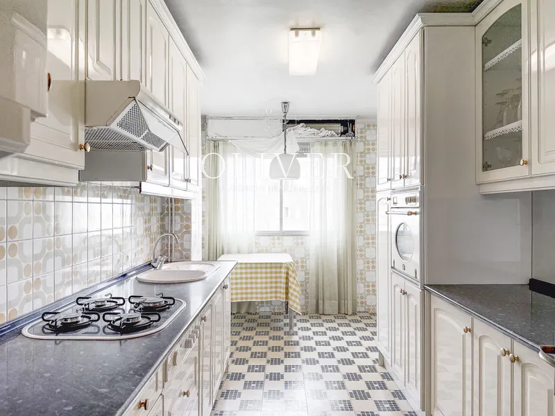 Spacious apartment to renovate with sea views — photo 8