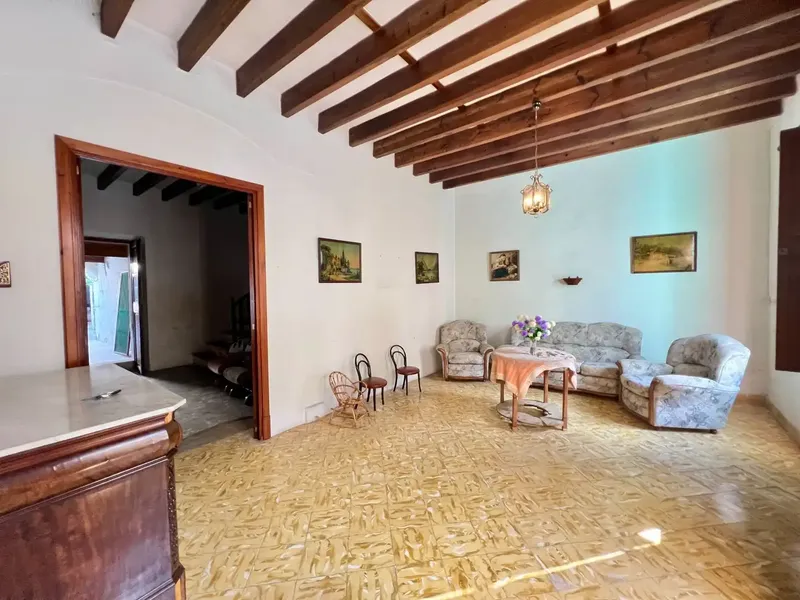 For Sale! Charming Village House in the Heart of Campos — photo 3