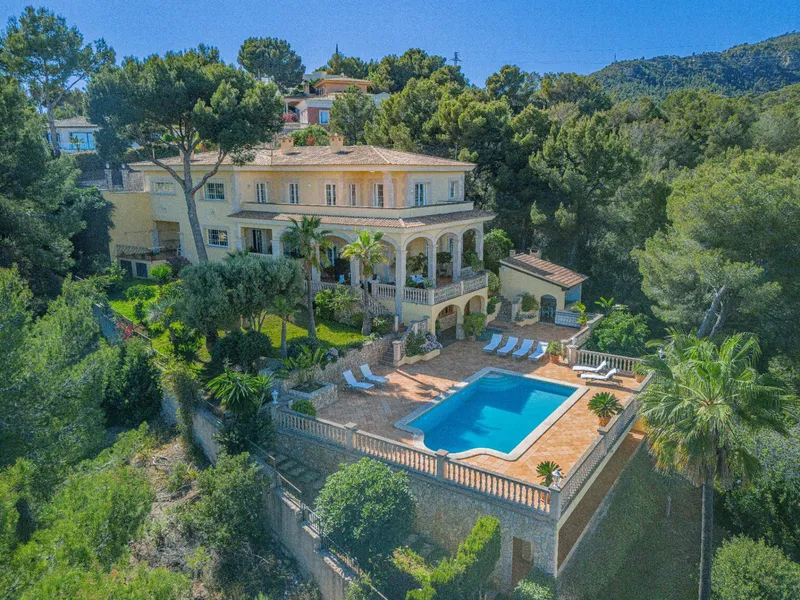 Villa with sea view — photo 3