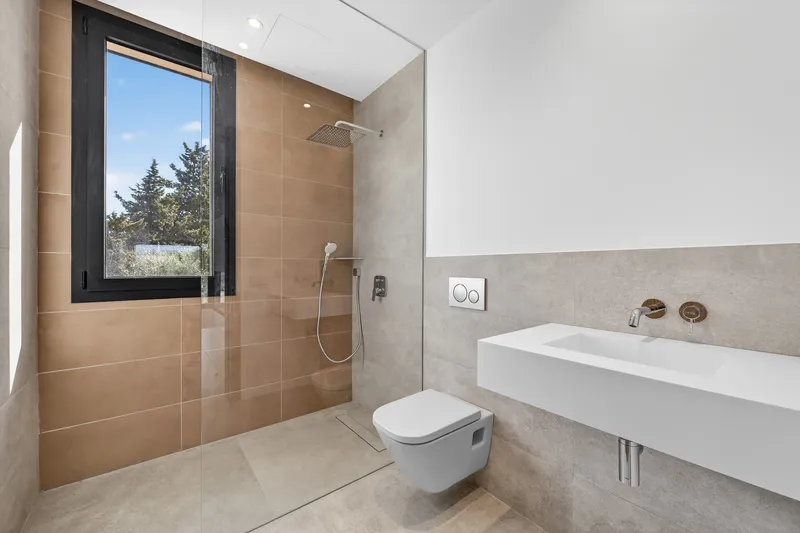 Contemporary villa with sweeping views close to Porto Petro harbor — photo 12