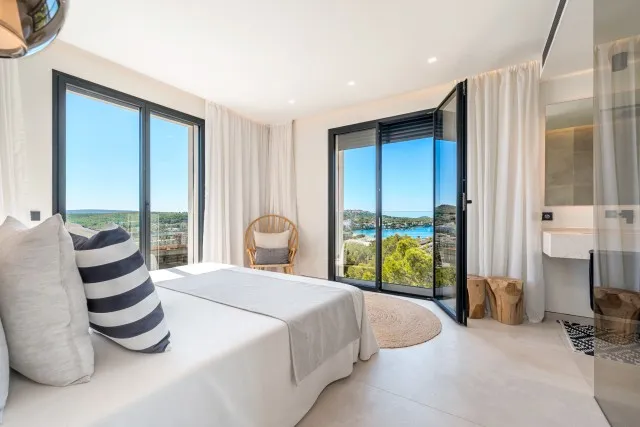 Newly built penthouse with pool for sale in Santa Ponsa, Mallorca — photo 9