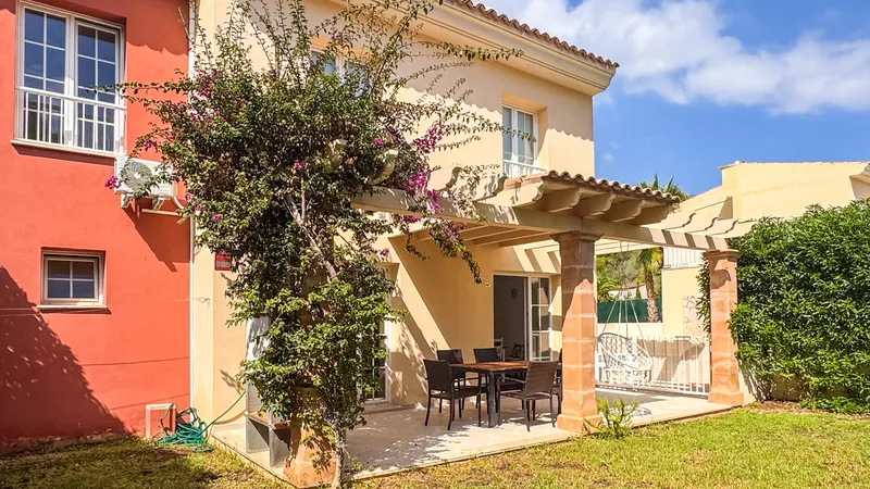Exclusive | Modern Terraced House with ETV License, Pool and Proximity to Beach — photo 11