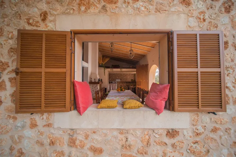 Beautiful rustic estate — photo 10