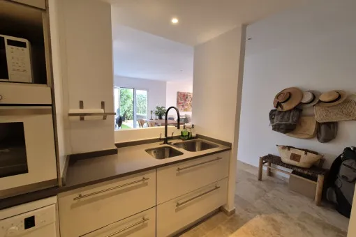 Cala Blava, charming flat in first sea line of Cala Blava with direct access to the beach — photo 10