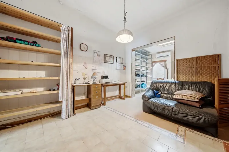If you are looking for a property with character, space and the opportunity to design it completely to your taste, this village house in Campos is an ex — photo 8