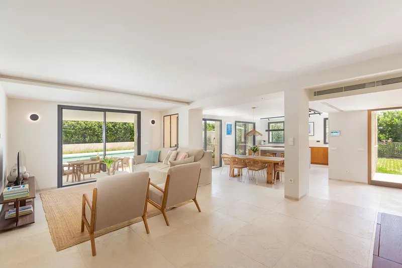 New-build villa with panoramic views and exclusive fittings — photo 5