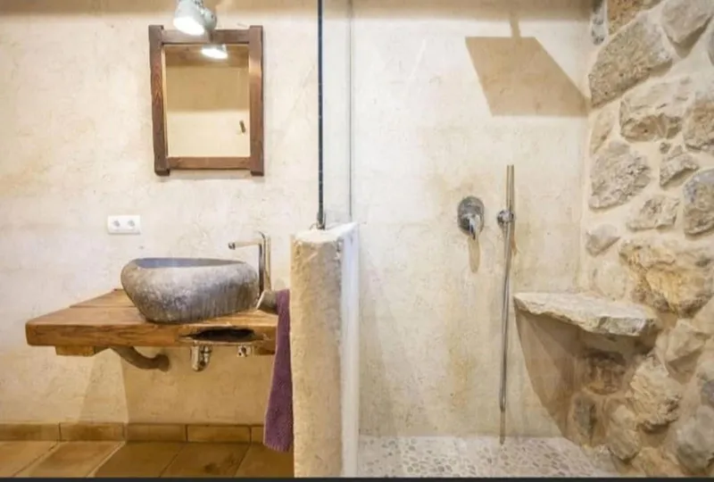 Exclusive stone finca with pool and holiday license in Santa Magdalena - Inca — photo 9