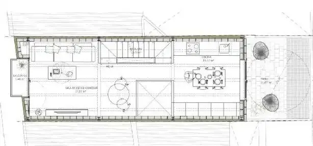 Building with construction license for a duplex with garage on ground floor, on first floor a room — photo 8