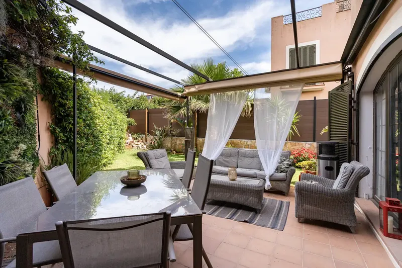 Charming townhouse with private garden and pool in Puig de Ros — photo 8