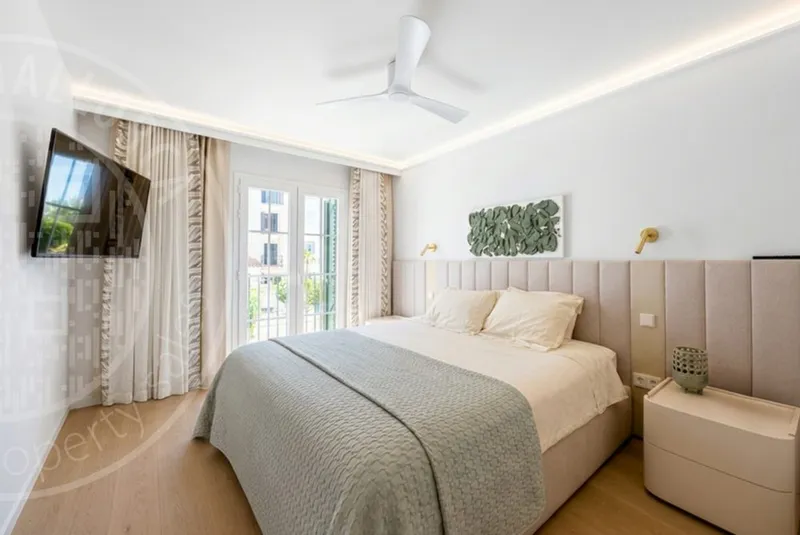 260607 – Stylish Sea View Home — photo 11