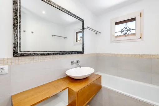 Santa Ponsa, Charming townhouse in Santa Ponsa – beachside living with restaurants and shops nearby — photo 12