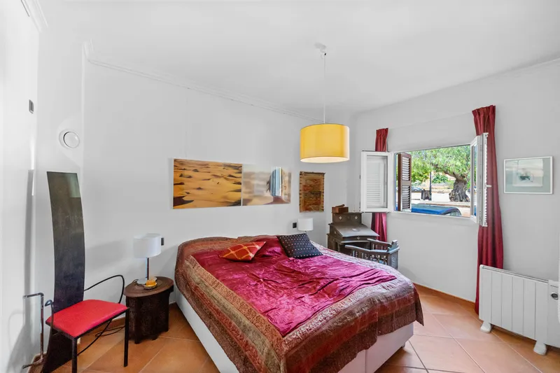 Villa with sea views, pool and building plot in s'Alqueria Blanca — photo 8