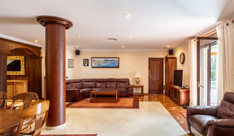 Spacious villa for sale in El Toro — photo 11