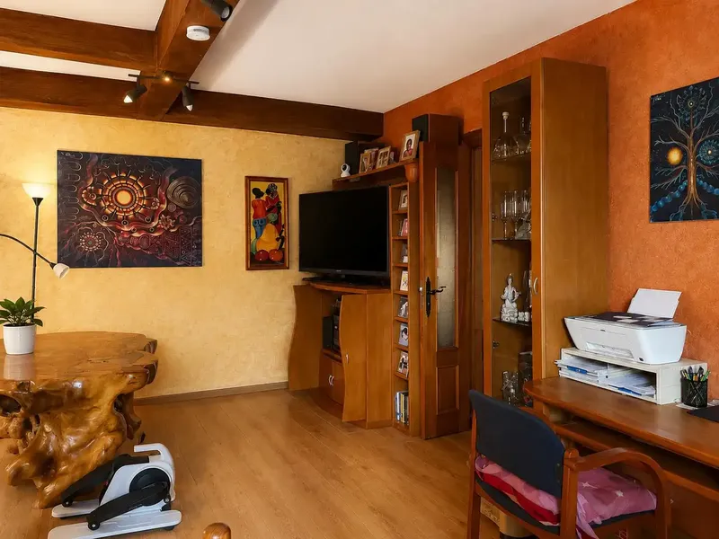 Apartment for sale in the Ponent area, Palma, an excellent opportunity for those seeking space, a large terrace and the possibility of pers — photo 7