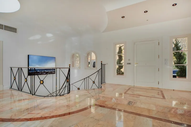 Elegant luxury villa in Son Vida — photo 11